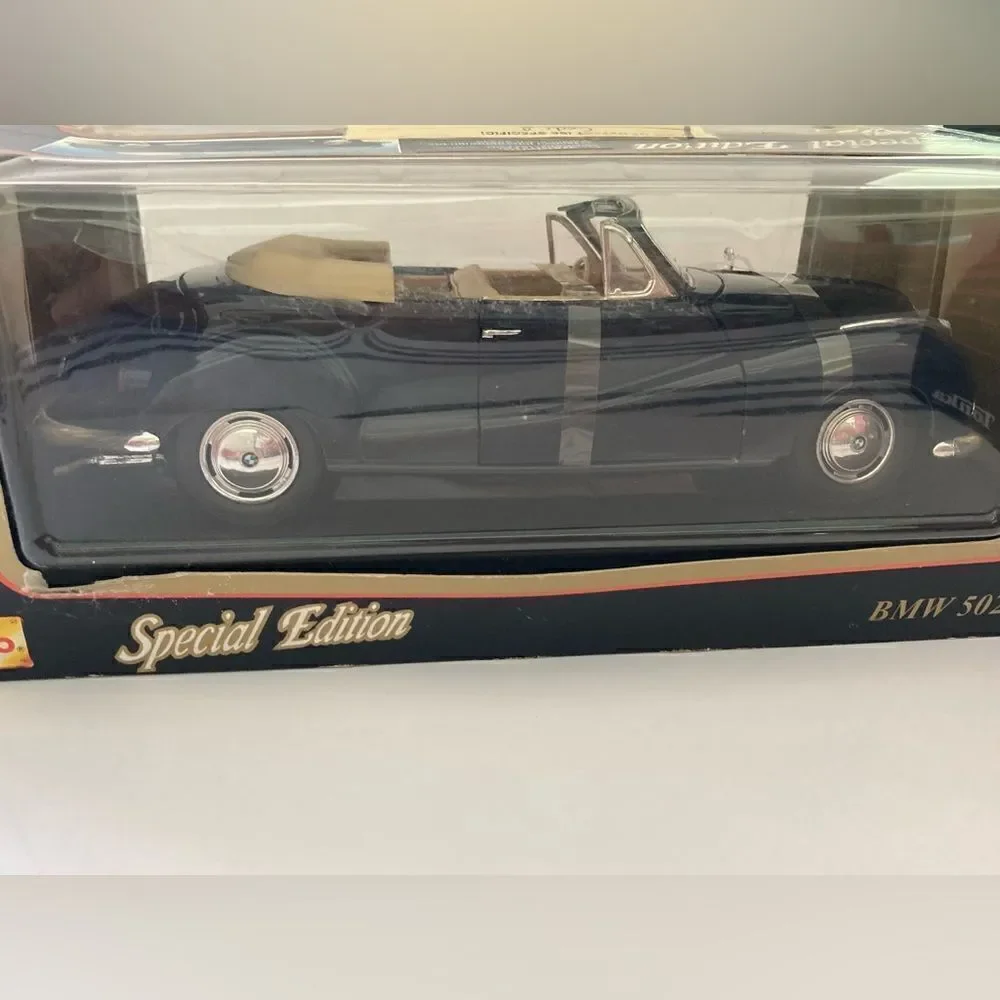 Maisto 1955 BMW 502 1:18 Diecast Car Black Convertible Collectible NIB